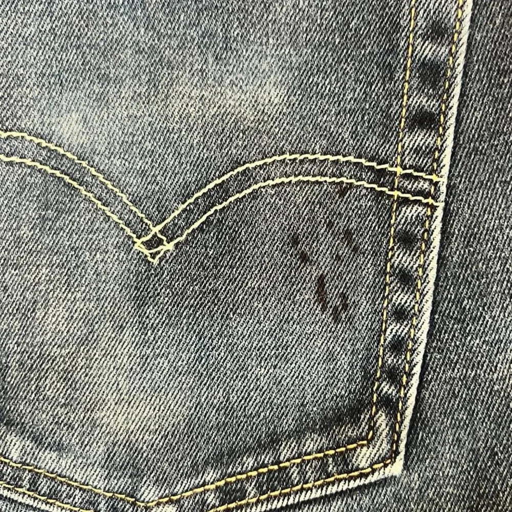 Levi's 510 Skinny Fit Men’s Jeans in medium wash 30x32